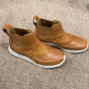 Nike Air Max Thea Leather boots